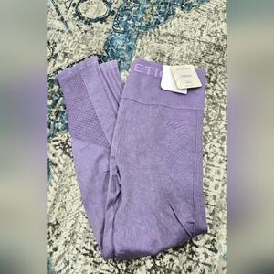 Fabletics Purple Leggings - SIZE M - NEW WITH TAGS